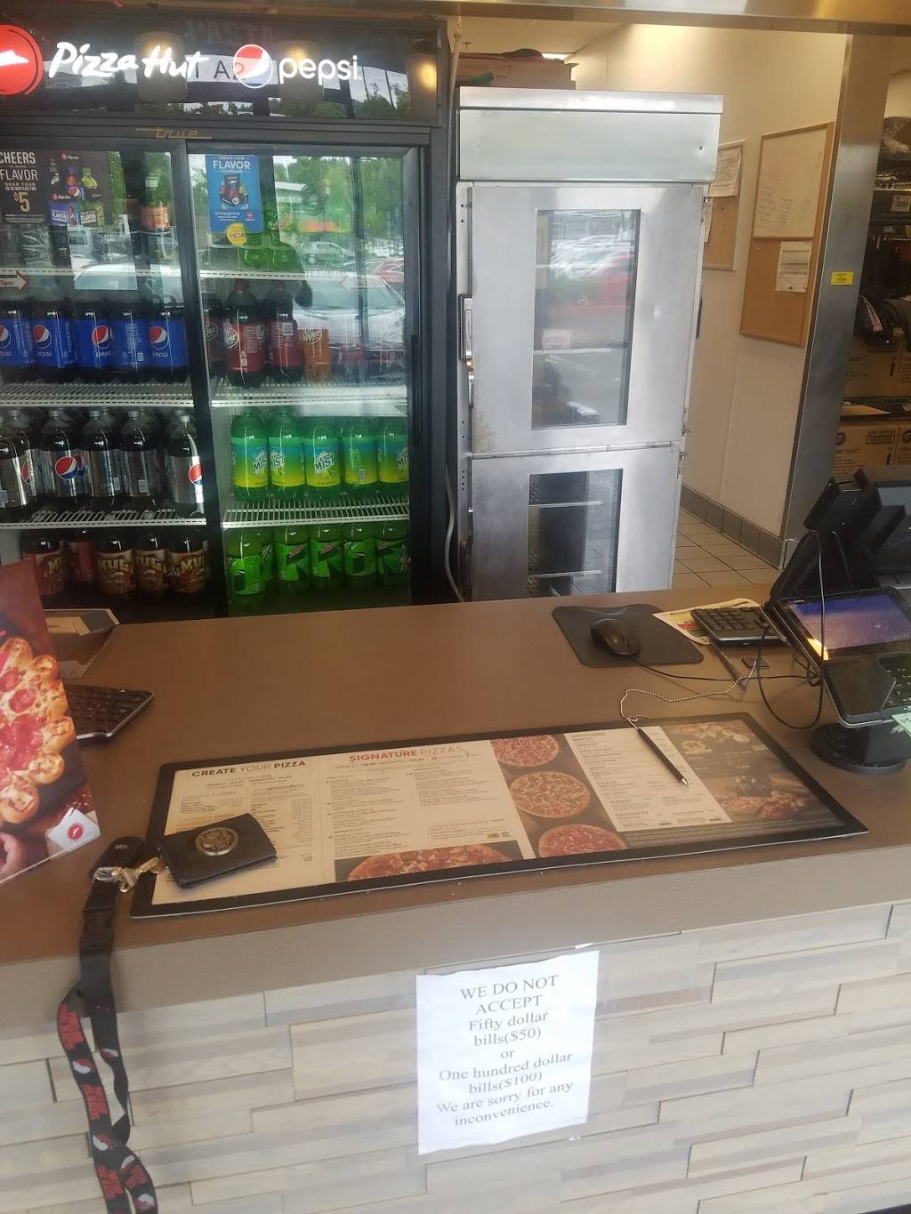 Pizza Hut | meal delivery | 7901 SE Powell Blvd, Portland, OR 97206, USA | 5037742749 OR +1 503-774-2749