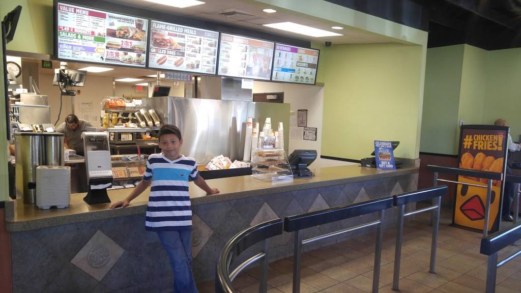 Burger King | restaurant | 248 Haverhill St, Methuen, MA 01844, USA | 9786887846 OR +1 978-688-7846