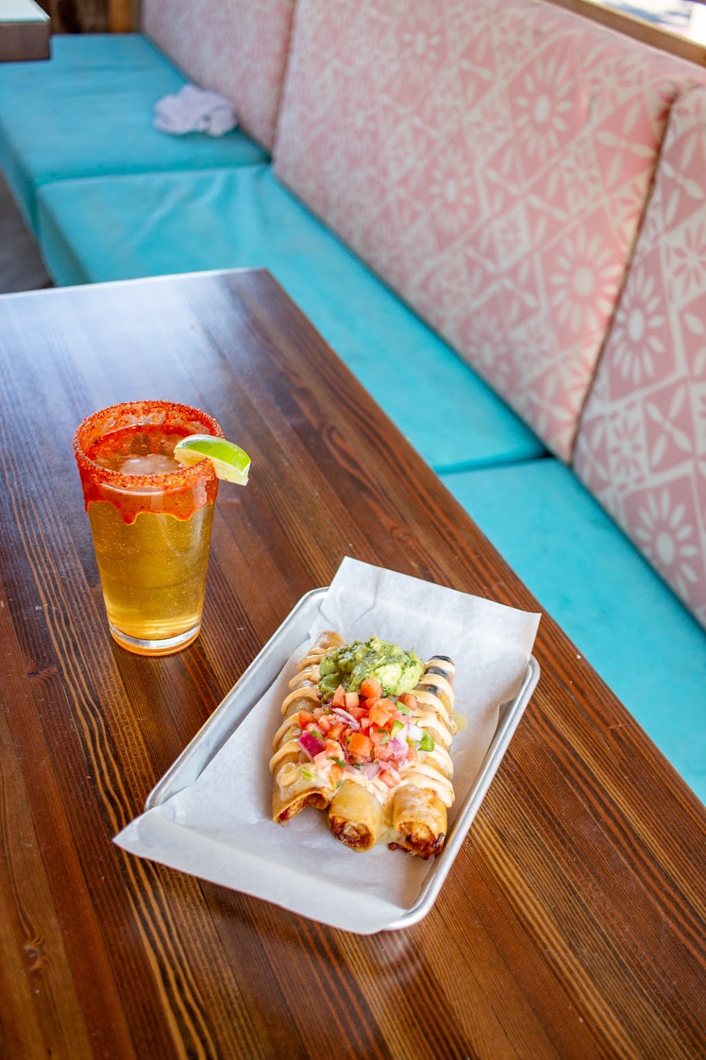 Cantina Gueros Goodyear | restaurant | 15375 W McDowell Rd, Goodyear, AZ 85338, USA | 6236008694 OR +1 623-600-8694