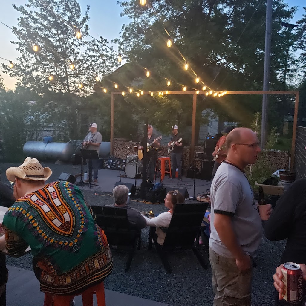 RiverTime. Wine ~ Beer ~ Amusements | restaurant | 418 2nd St, Pepin, WI 54759, USA | 6127088598 OR +1 612-708-8598