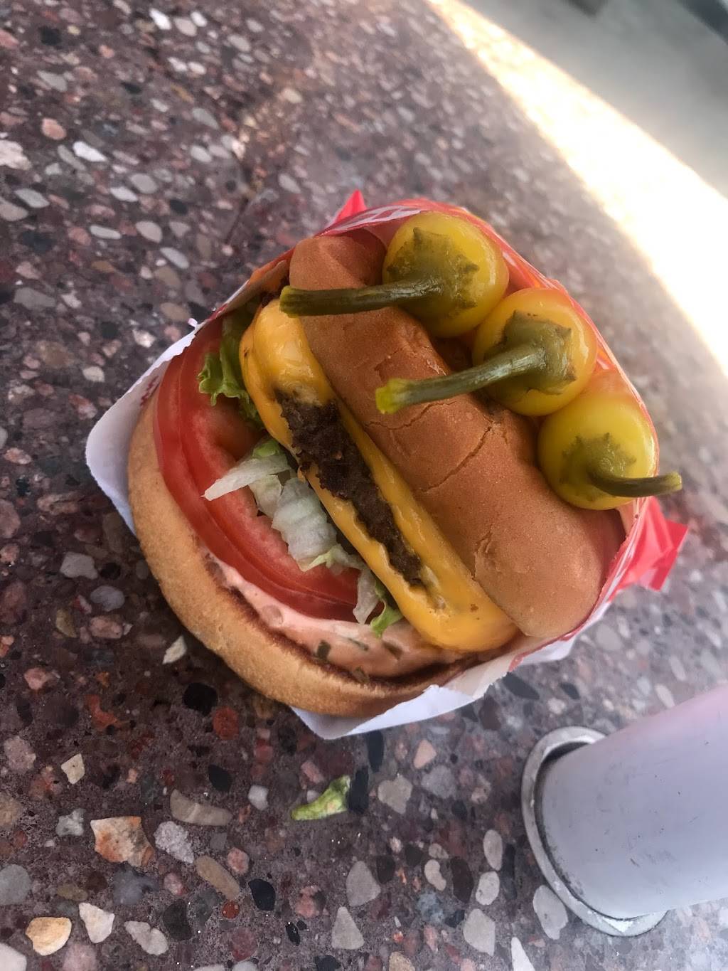 In-N-Out Burger | restaurant | 730 W Carson St, Torrance, CA 90502, USA | 8007861000 OR +1 800-786-1000