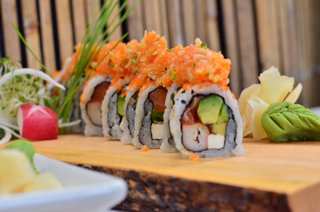 Asian corner Thai sushi | restaurant | 1100 NE 4th Ave, Fort Lauderdale, FL 33304, USA | 9549005290 OR +1 954-900-5290
