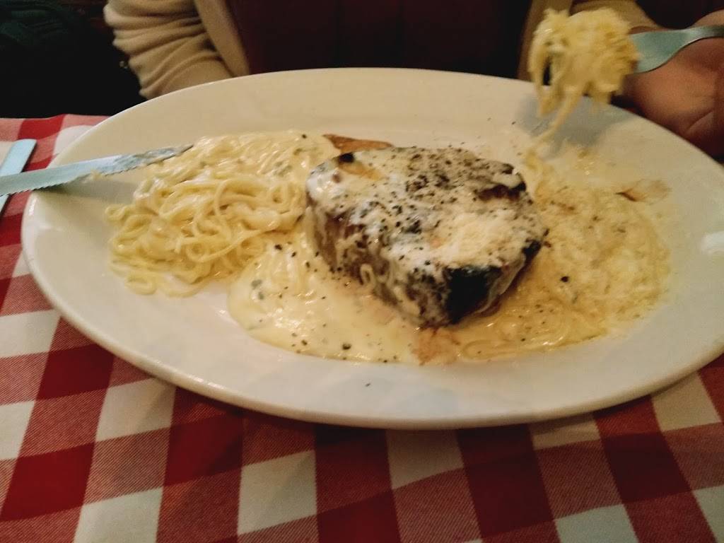 La Trattoria Restaurant | restaurant | 2152 Main St, Dunedin, FL 34698, USA | 7277335664 OR +1 727-733-5664