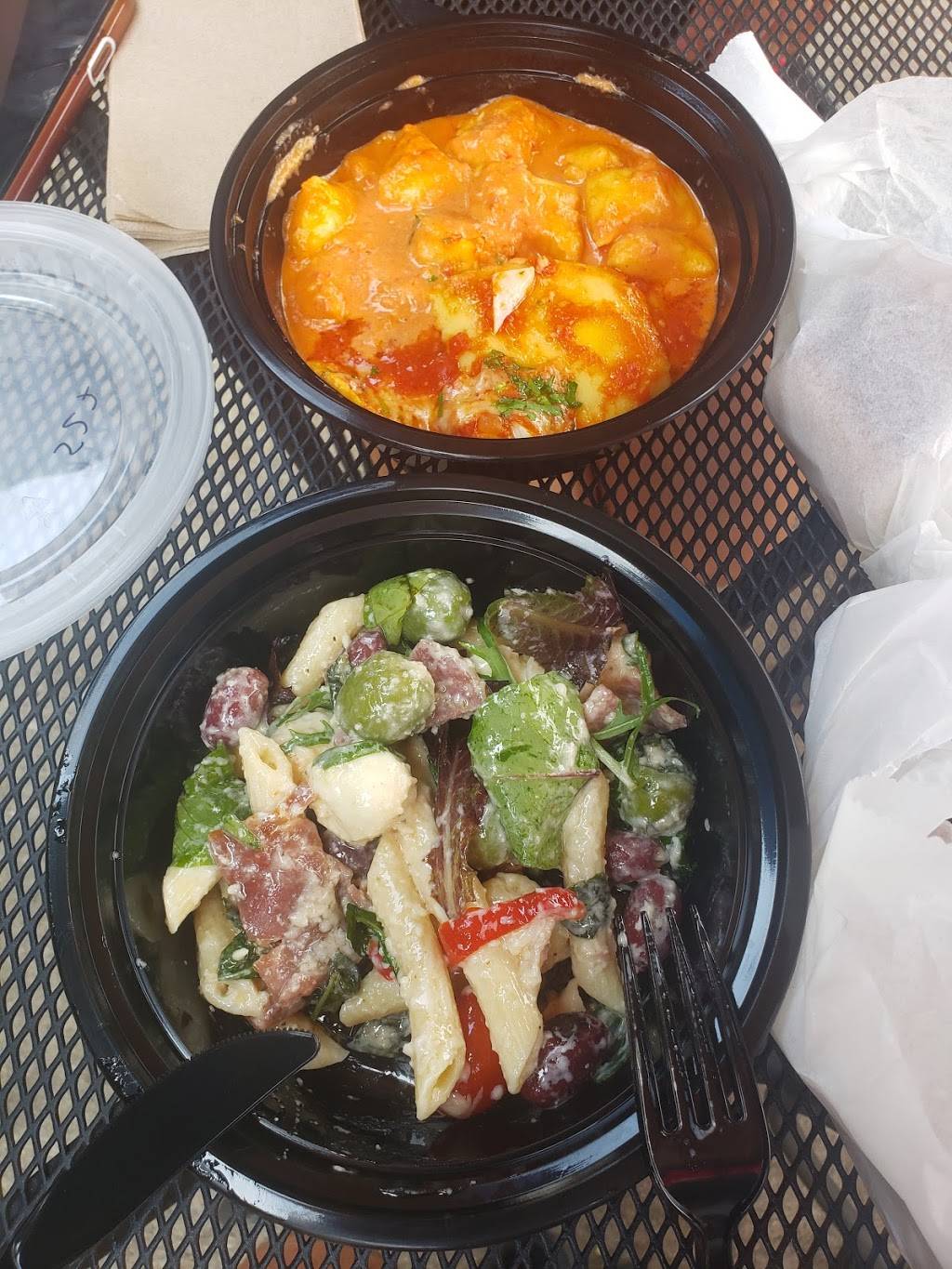 Freddys Pizza | restaurant | 1600 S 61st Ave, Cicero, IL 60804, USA | 7088639289 OR +1 708-863-9289