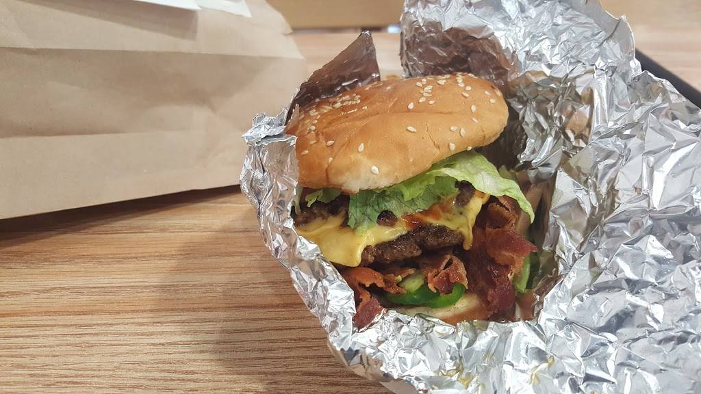 Five Guys | meal takeaway | 2217 Concord Pike, Wilmington, DE 19803, USA | 3026545489 OR +1 302-654-5489