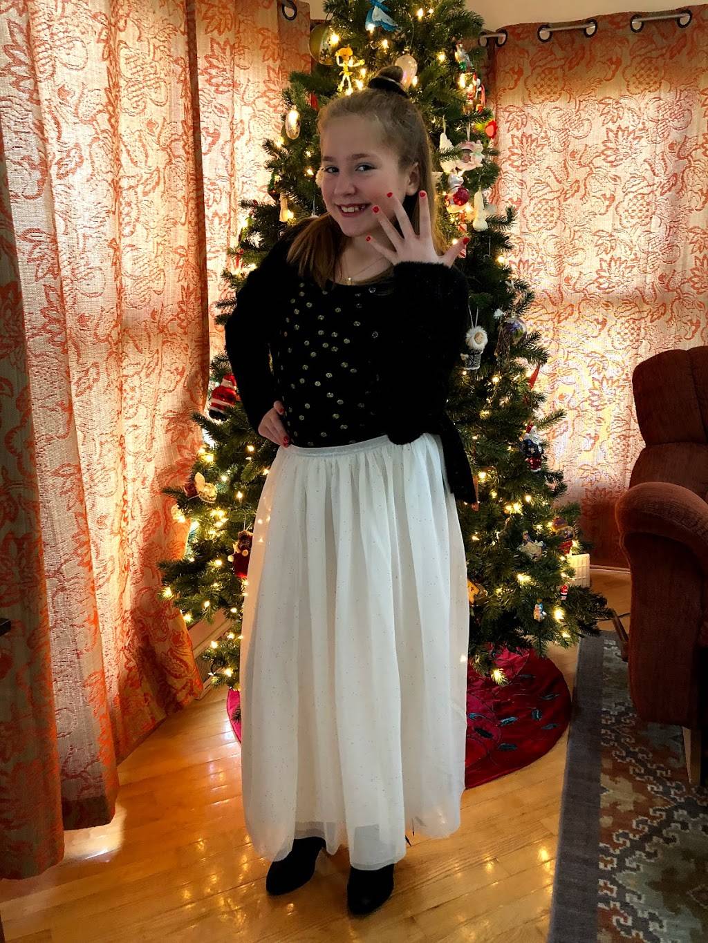 Oak Central LLC | restaurant | 139 N Main St, Oakfield, WI 53065, USA | 9205833637 OR +1 920-583-3637