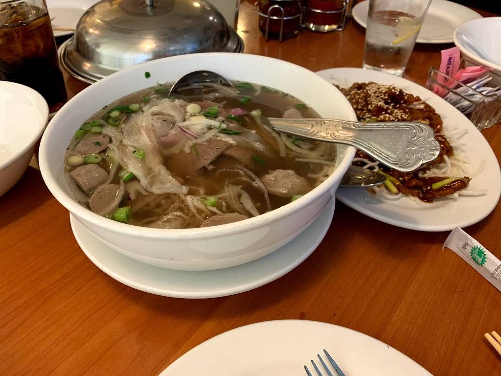 Ha Long Bay | restaurant | 7245 E Tanque Verde Rd, Tucson, AZ 85715, USA | 5205711338 OR +1 520-571-1338