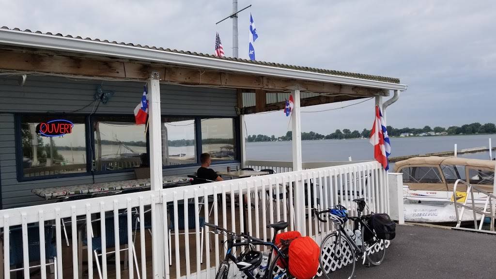Restaurant Quai Sabrevois | restaurant | 4 36e Av, Sabrevois, QC J0J 2G0, Canada | 4503466118 OR +1 450-346-6118