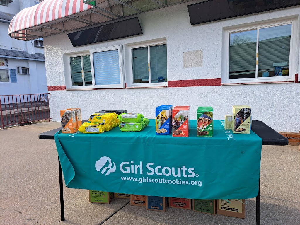 Ritas Italian Ice & Frozen Custard | restaurant | 445 MacDade Blvd, Collingdale, PA 19023, USA | 6104611455 OR +1 610-461-1455