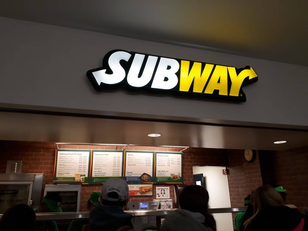 Subway | restaurant | 2801 Bancroft Street, Toledo, OH 43606, USA | 4195305281 OR +1 419-530-5281
