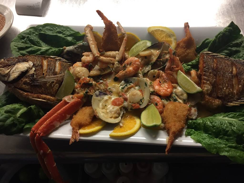 Las Gueritas | restaurant | 230 W Warner Ave Ste. 107, Santa Ana, CA 92707, USA | 7145491822 OR +1 714-549-1822