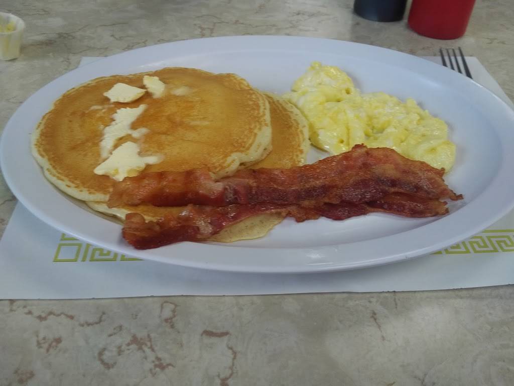 Famous Cafe | restaurant | 23417 Main St, Carson, CA 90745, USA | 3108356200 OR +1 310-835-6200