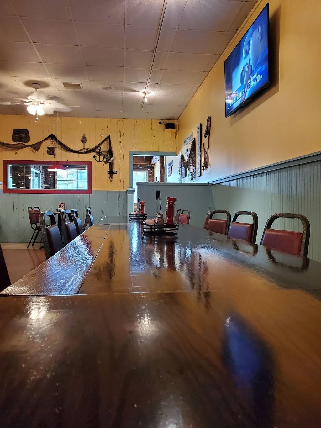 A&Js Catfish Station Millington | restaurant | 7838 Church St, Millington, TN 38053, USA | 9018723474 OR +1 901-872-3474