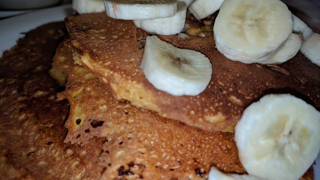 Prestige Diner | restaurant | 610 NJ-33, East Windsor, NJ 08520, USA | 6094431211 OR +1 609-443-1211