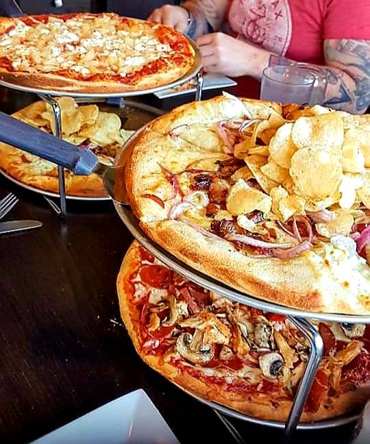 You Had Me At Pizza | restaurant | 24 Olive St, Grimsby, ON L3M 2B9, Canada | 2892357757 OR +1 289-235-7757