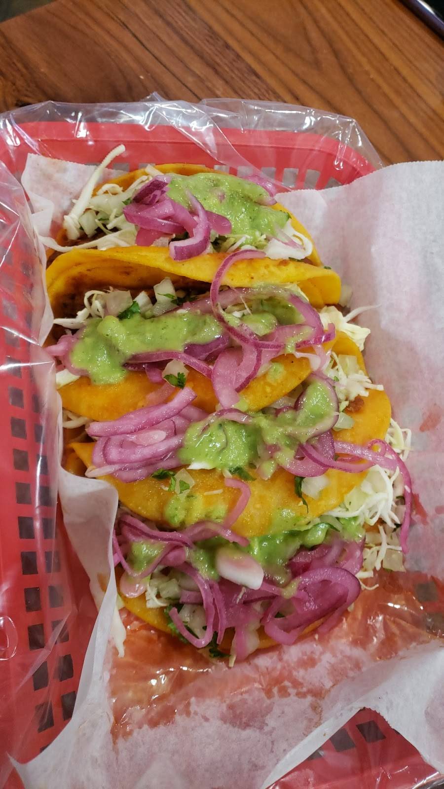 Tortas Ahogadas Tradicion Tapatía | restaurant | 2003 Story Rd Uit 100, San Jose, CA 95122, USA | 4086188958 OR +1 408-618-8958