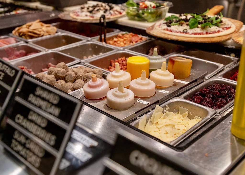 Pieology Pizzeria Aina Haina, Honolulu, HI | restaurant | 820 W Hind Dr, Honolulu, HI 96821, USA | 8083771364 OR +1 808-377-1364