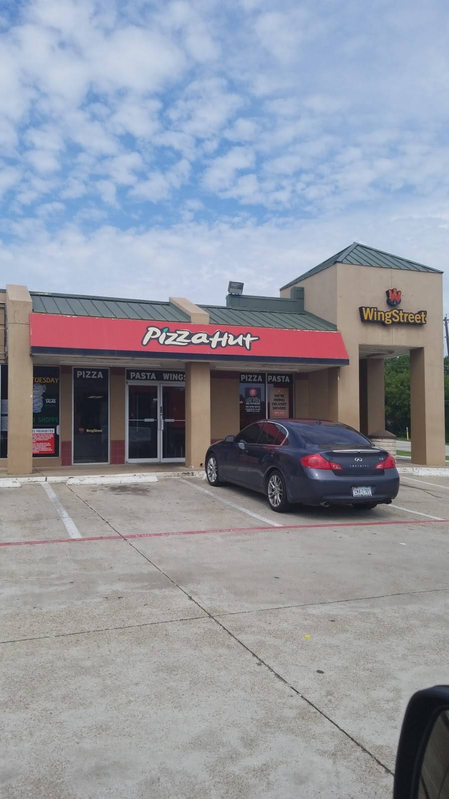 Pizza Hut | restaurant | 249 N Hampton Rd, DeSoto, TX 75115, USA | 9722232100 OR +1 972-223-2100
