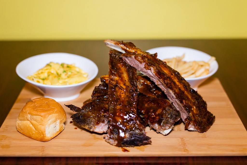 Weiland Taphouse & BBQ | restaurant | 2104 Pacific Coast Hwy, Lomita, CA 90717, USA | 4242036383 OR +1 424-203-6383