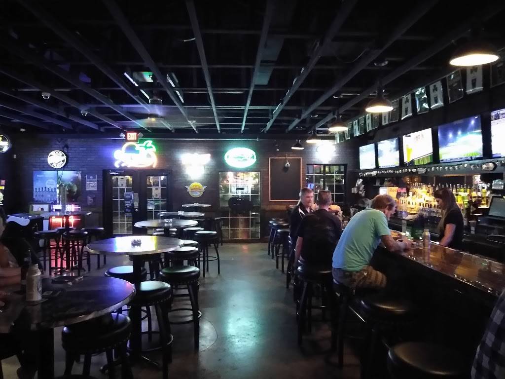 Paddy Wagon Irish Pub | restaurant | 6690 Cortez Rd W, Bradenton, FL 34210, USA | 9412163871 OR +1 941-216-3871