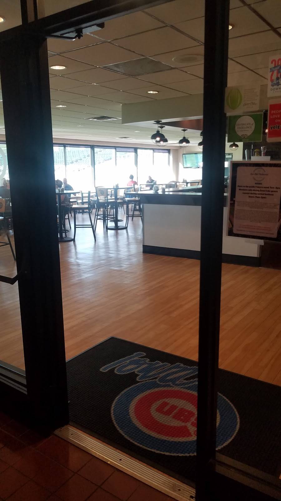 Cub Club Restaurant | restaurant | 1 Line Dr, Des Moines, IA 50309, USA | 5152802656 OR +1 515-280-2656