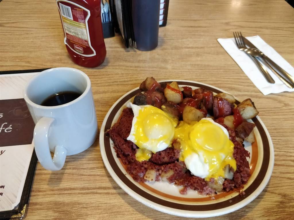 Mauros Village Cafe Inc | cafe | 2 Main St, Southborough, MA 01772, USA | 5084858730 OR +1 508-485-8730