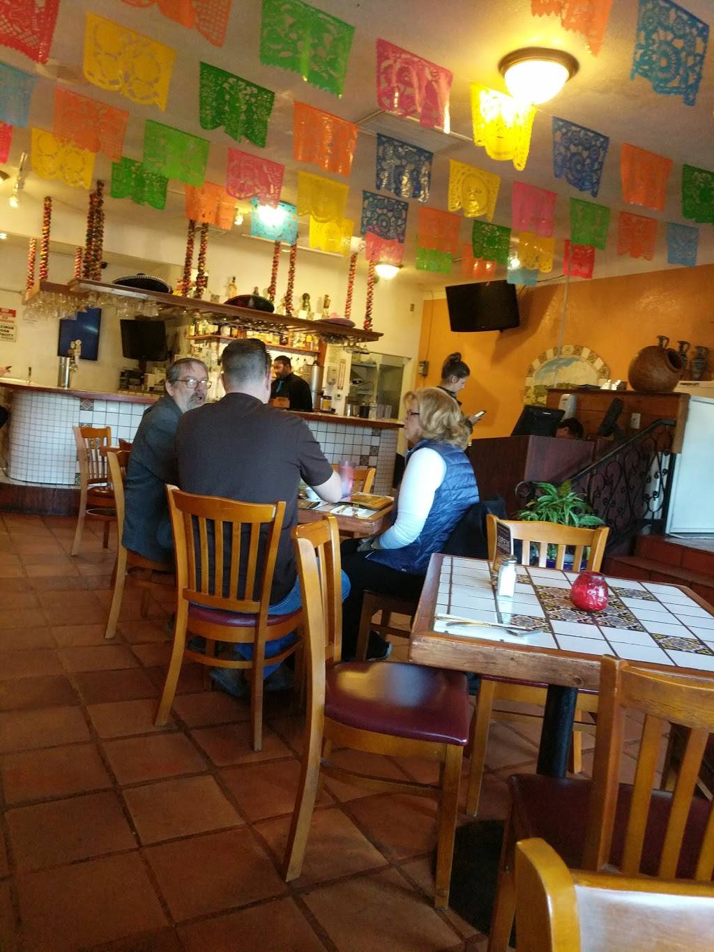 La Cabañita | restaurant | 3445 N Verdugo Rd, Glendale, CA 91208, USA | 8189572711 OR +1 818-957-2711