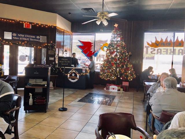 Moms Cafe | restaurant | 602 E Main St, Allen, TX 75002, USA | 2143837677 OR +1 214-383-7677