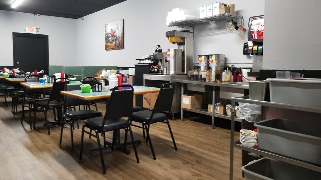 Mount Holly Grill | restaurant | 1118 S Main St, Mt Holly, NC 28120, USA | 7048272131 OR +1 704-827-2131