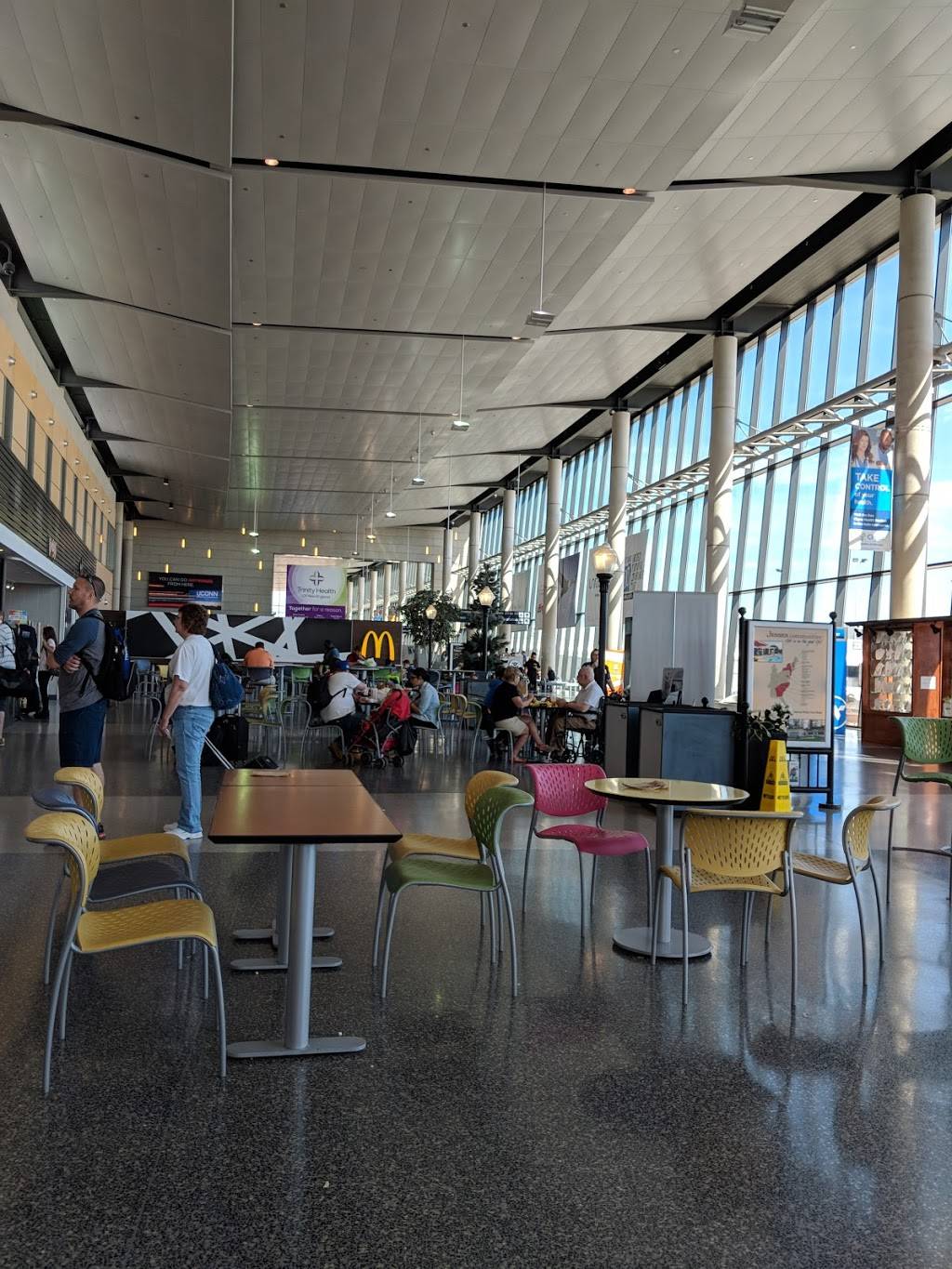 McDonalds | cafe | 11 Schoephoester Rd, Windsor Locks, CT 06096, USA | 8602921580 OR +1 860-292-1580