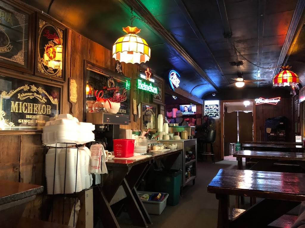 Tamarack Pizza | restaurant | 412 E Wisconsin St, Portage, WI 53901, USA | 6087426424 OR +1 608-742-6424