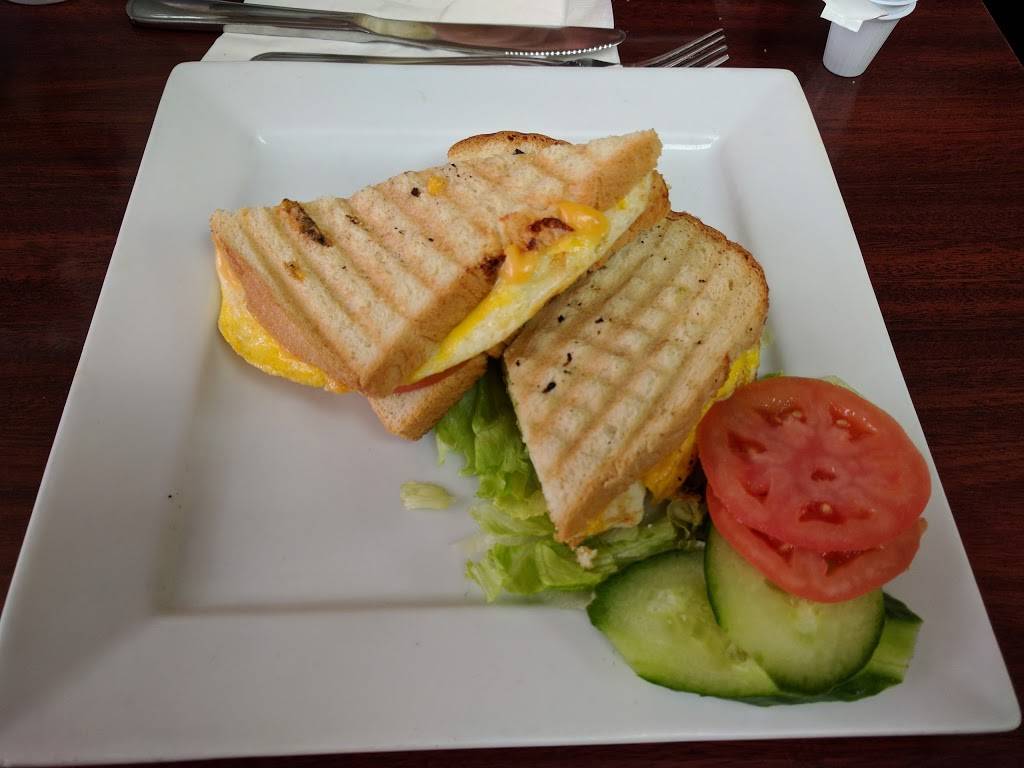 Bagel World | restaurant | 336 Wilson Ave, North York, ON M3H 1S9, Canada | 4166355931 OR +1 416-635-5931