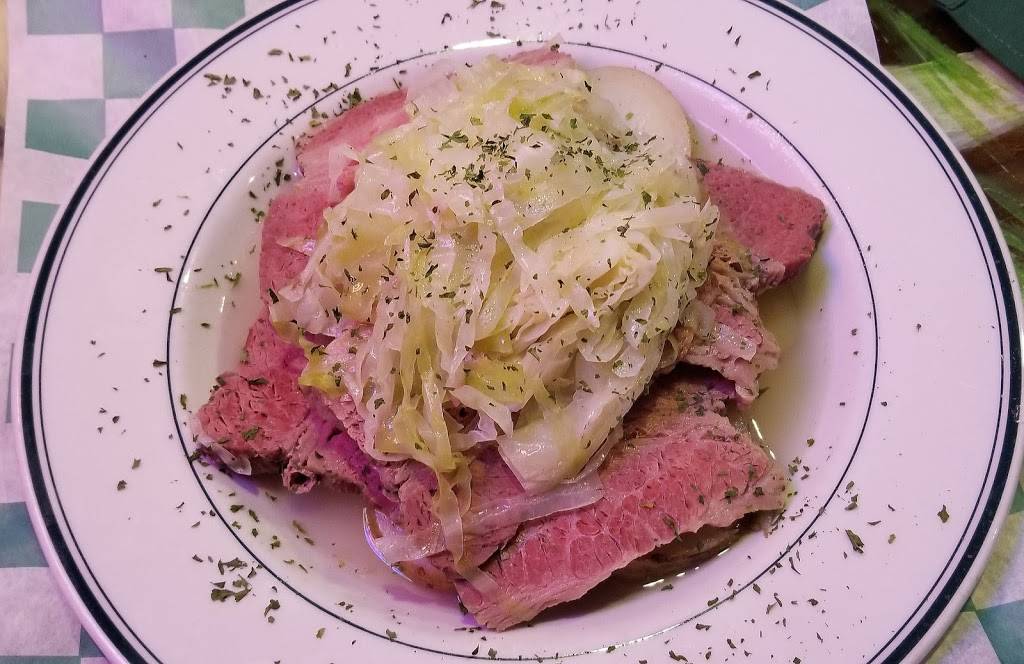 Flanagans Tavern | restaurant | 3932 Amboy Rd, Staten Island, NY 10308, USA | 7183565511 OR +1 718-356-5511