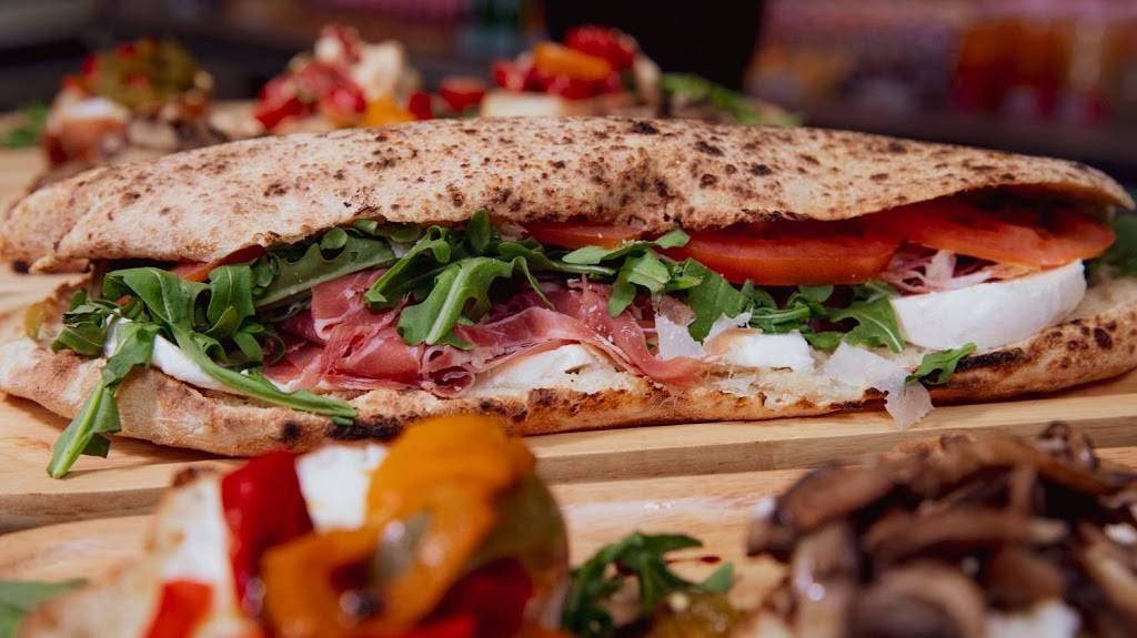 Ciao Ristorante Italiano | restaurant | 2015 E Vista Way, Vista, CA 92084, USA | 7606307333 OR +1 760-630-7333