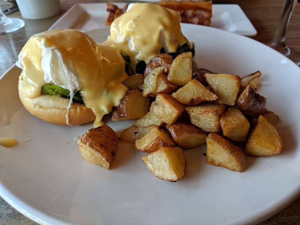 Cyranos Cafe | restaurant | 603 E Lockwood Ave, Webster Groves, MO 63119, USA | 3149633232 OR +1 314-963-3232