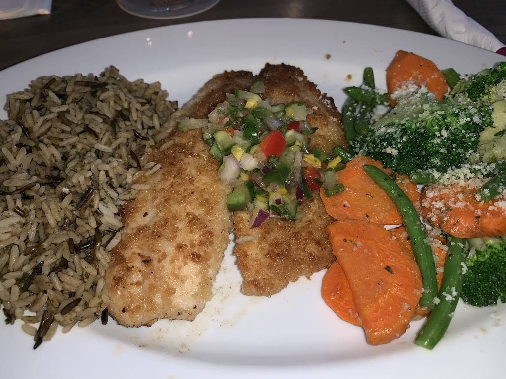 Spotted Fox Ale House | restaurant | 113 S Western Ave, Carpentersville, IL 60110, USA | 2244848907 OR +1 224-484-8907