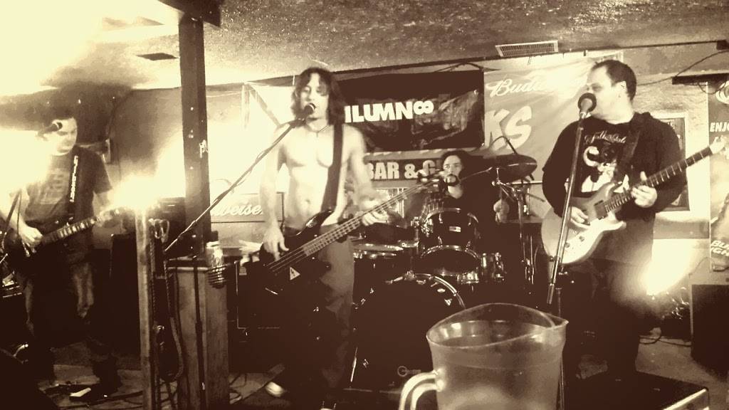 Stein Haus Brau & Brats | restaurant | 540 E Foothill Blvd, Pomona, CA 91767, USA | 9096257265 OR +1 909-625-7265