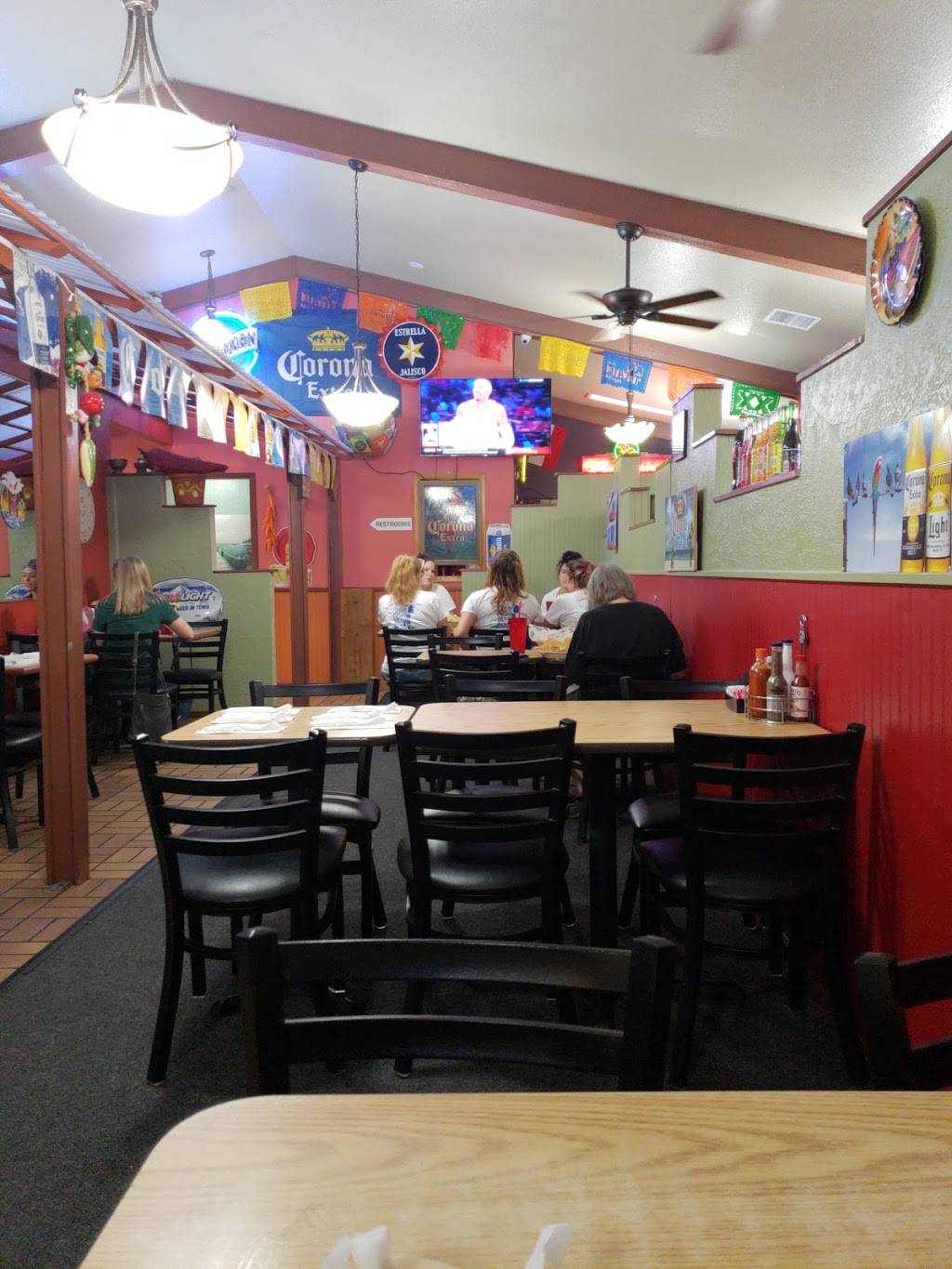 Playa Azul | restaurant | 701 E 30th Ave, Hutchinson, KS 67502, USA | 6206637004 OR +1 620-663-7004