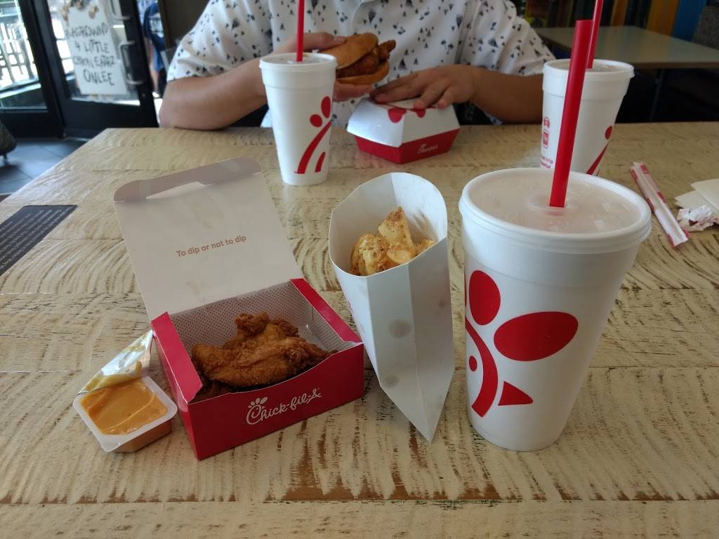 Chick-fil-A | restaurant | 274 Dogwood Blvd, Flowood, MS 39232, USA | 6019922554 OR +1 601-992-2554