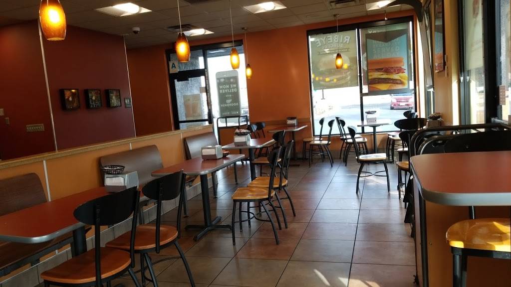 Jack in the Box | restaurant | 1430 E Valley Pkwy, Escondido, CA 92027, USA | 7607414981 OR +1 760-741-4981