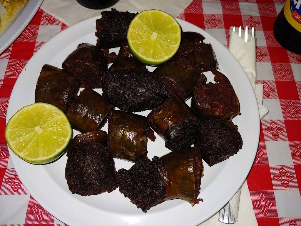 El Mondonguito | restaurant | 221 Dudley St, Roxbury, MA 02119, USA | 6175223672 OR +1 617-522-3672