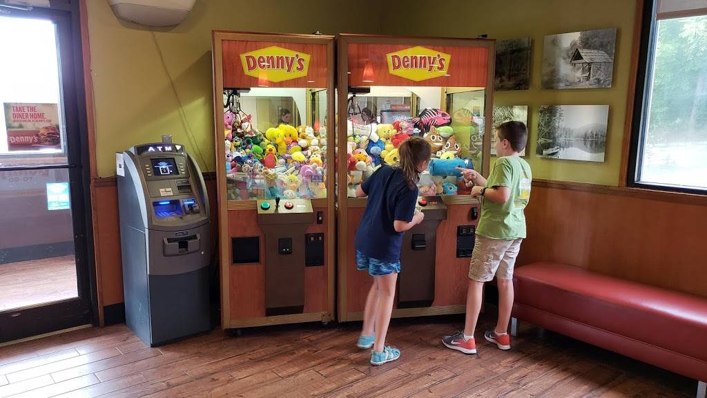Dennys | restaurant | 581 South, NC-9, Black Mountain, NC 28711, USA | 8286690770 OR +1 828-669-0770