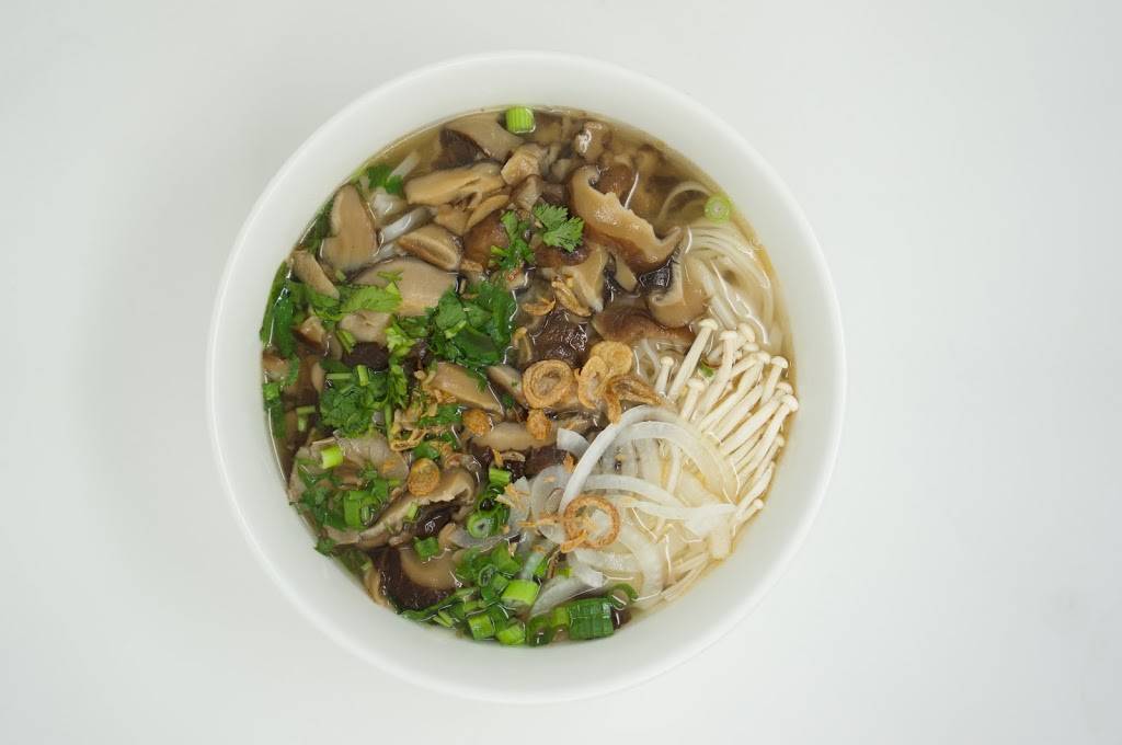 Pho La La | restaurant | 44A NE Sycamore St, Lees Summit, MO 64086, USA | 8167440209 OR +1 816-744-0209