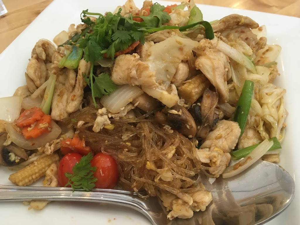 Eat Thai | restaurant | 43707 Schoenherr Rd, Sterling Heights, MI 48313, USA | 5864883371 OR +1 586-488-3371
