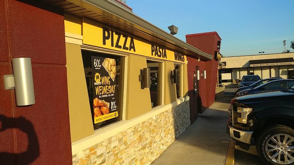 Pizza Hut | restaurant | 280 Route 211 East, Suite 115, Middletown, NY 10940, USA | 8453438180 OR +1 845-343-8180