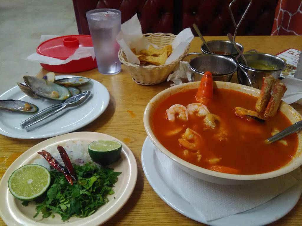 El Buen Valle | restaurant | 4114 W North Ave, Chicago, IL 60639, USA | 7732529880 OR +1 773-252-9880