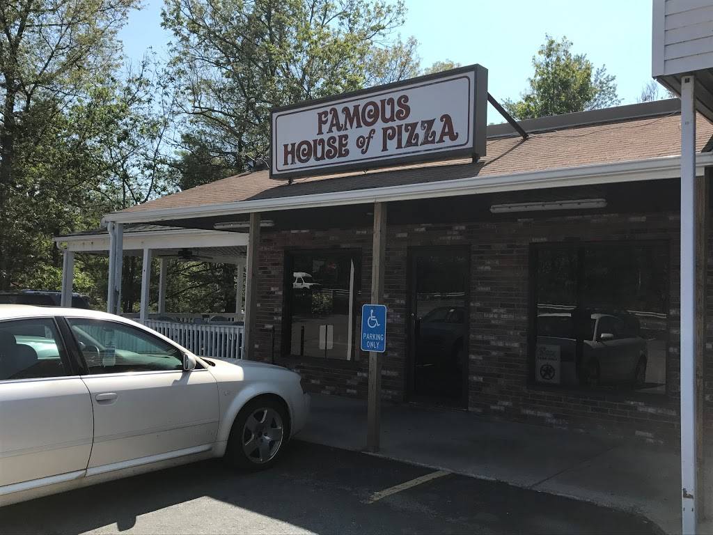 Famous House of Pizza | restaurant | 40 N Main St, Bellingham, MA 02019, USA | 5089661972 OR +1 508-966-1972