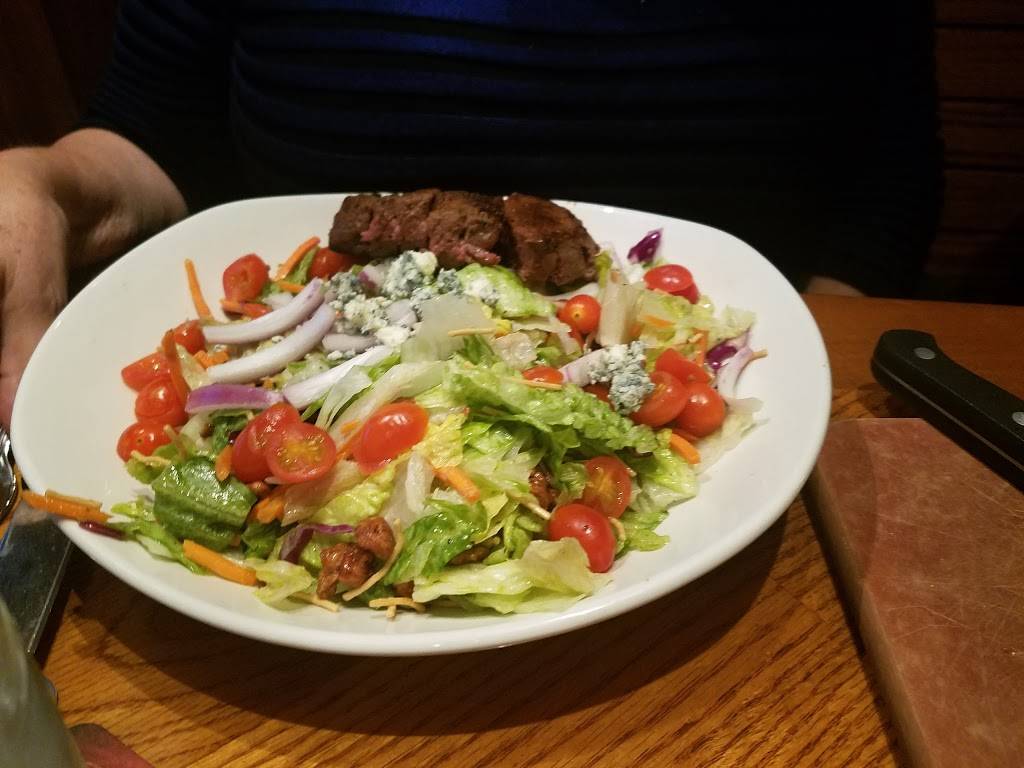 Outback Steakhouse | restaurant | 2765 W Shaw Ave, Fresno, CA 93711, USA | 5592241181 OR +1 559-224-1181