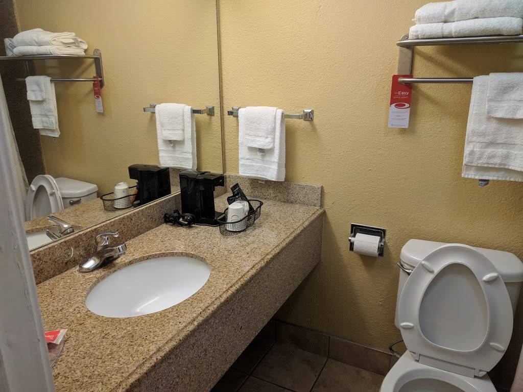 Econo Lodge | restaurant | 2125 Veterans Blvd, Kenner, LA 70062, USA | 5044646464 OR +1 504-464-6464