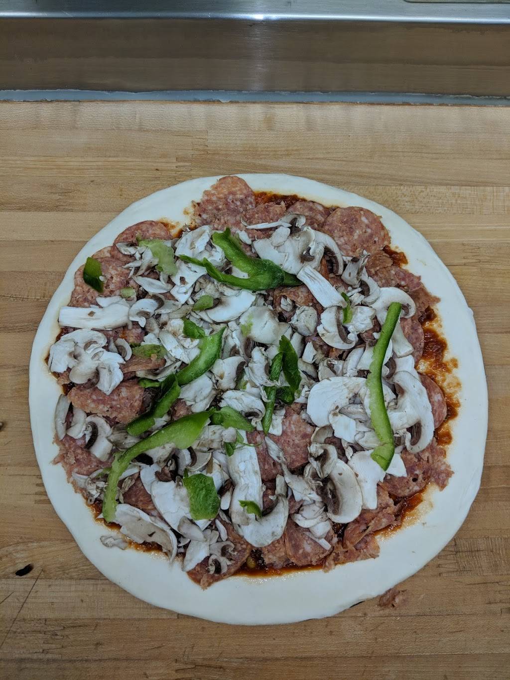 Pizzeria Elite | restaurant | 434 Rue Principale, Saint-Sauveur, QC J0R 1R4, Canada | 4502273466 OR +1 450-227-3466